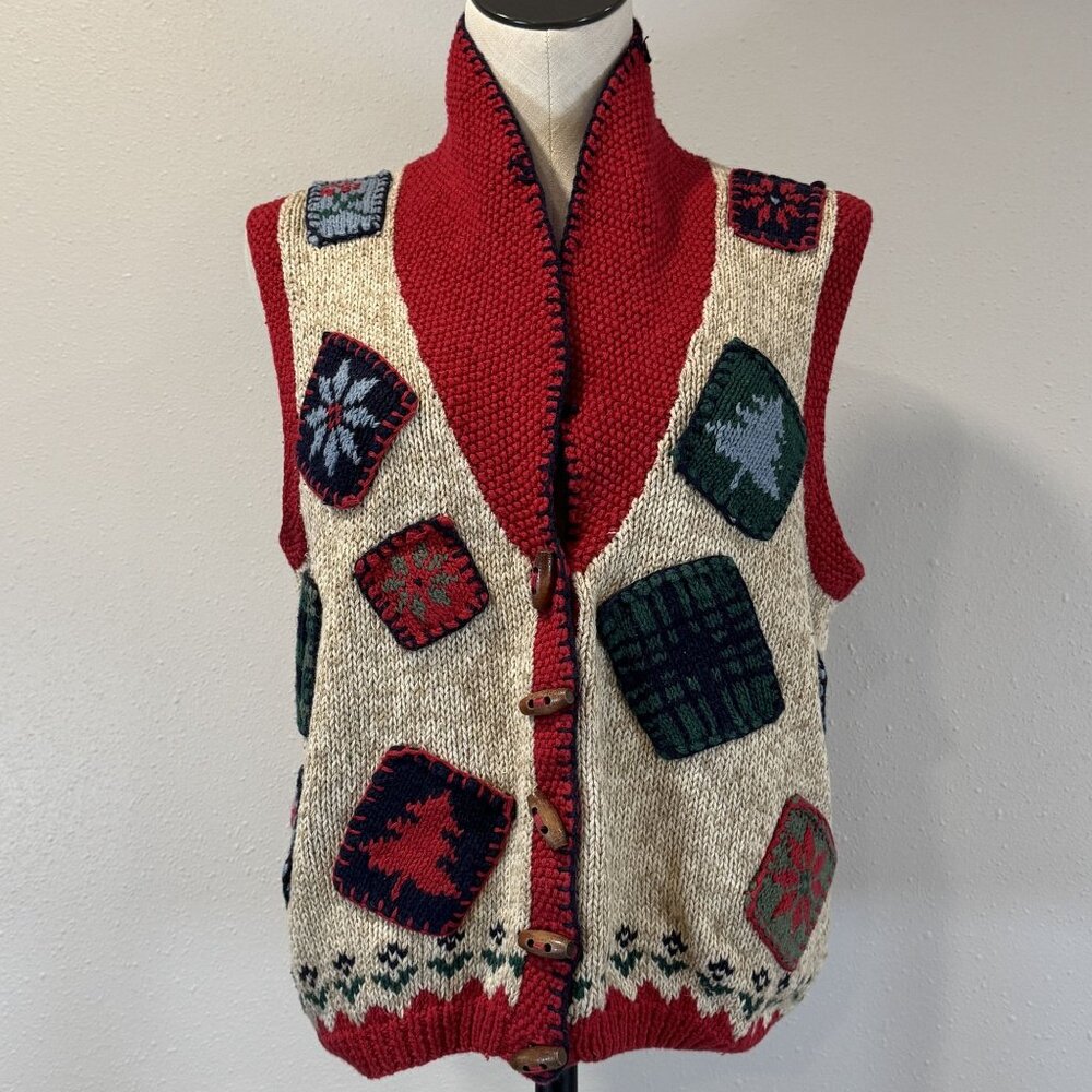 Vtg Bushwacker Womens Small Patchwork Holiday Sweater Vest Red Beige Button Knit - Picture 10 of 15